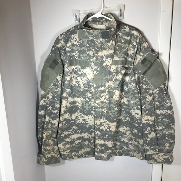 Army camo combat uniform jacket size Large regular zip and Velcro closure Preown - Picture 2 of 7